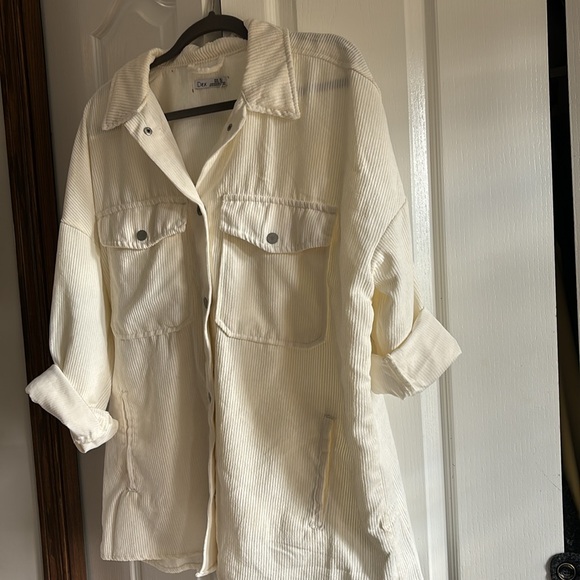 Dex oversized button down, with pockets - Picture 3 of 3